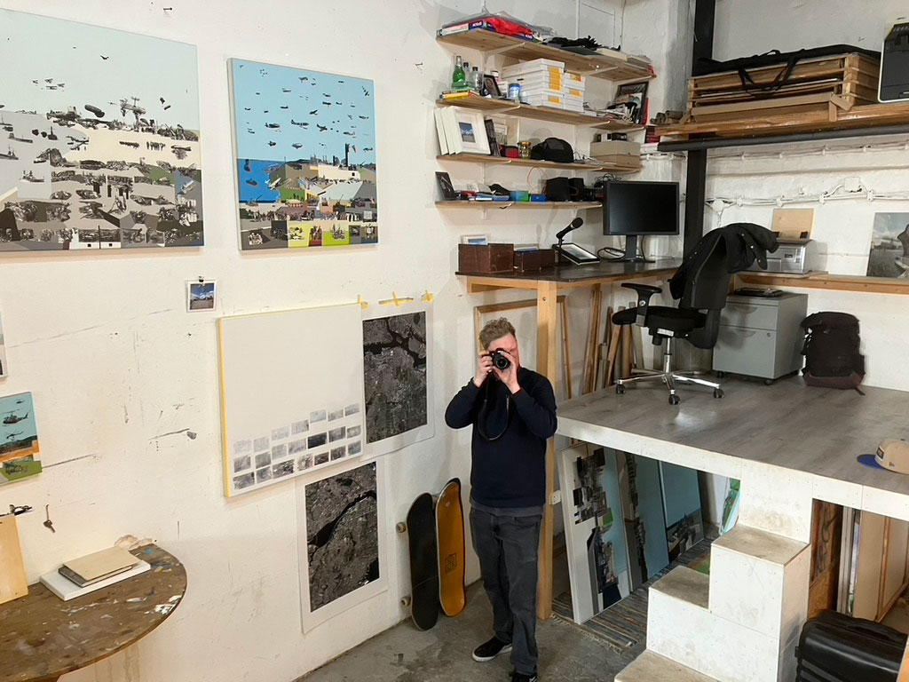 Bernard Bolter in his studio at Markgraffendamn, Berlin